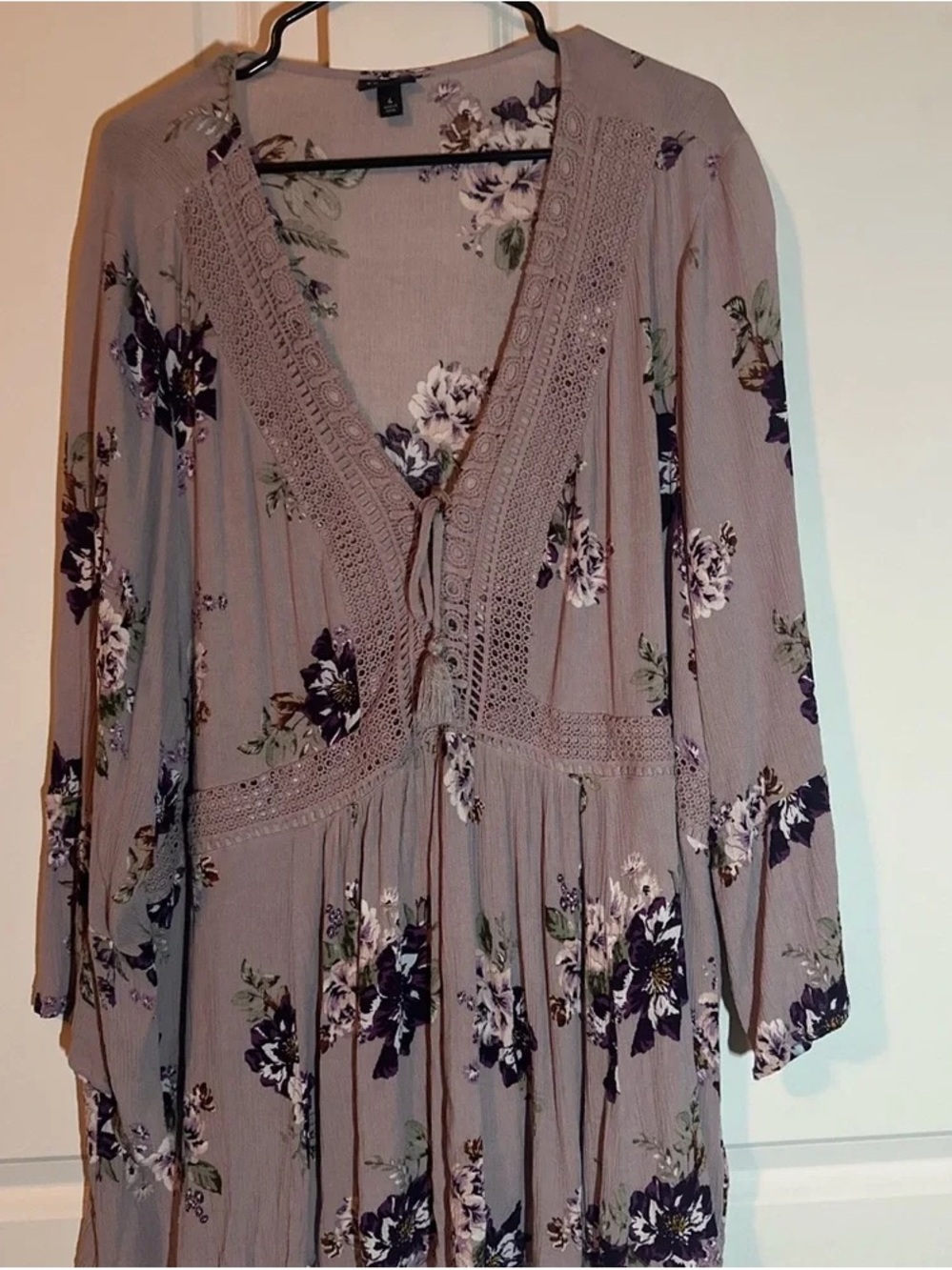 Torrid 4X Bundle – 4 Boho Floral & Flowy Blouses | Plus Size Spring Tops - Picture 10 of 10